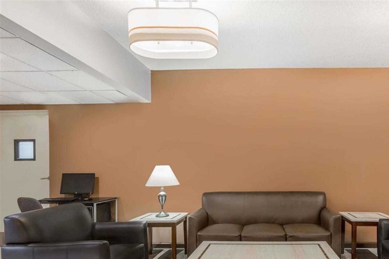 Howard Johnson By Wyndham Spartanburg Expo Center Экстерьер фото