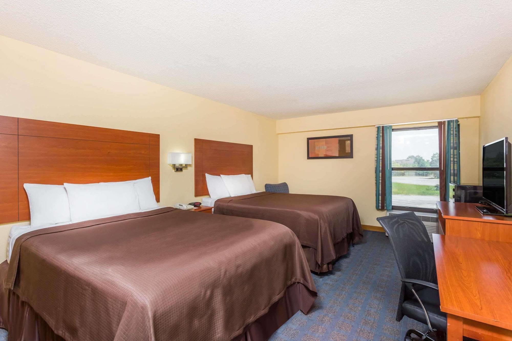 Howard Johnson By Wyndham Spartanburg Expo Center Экстерьер фото