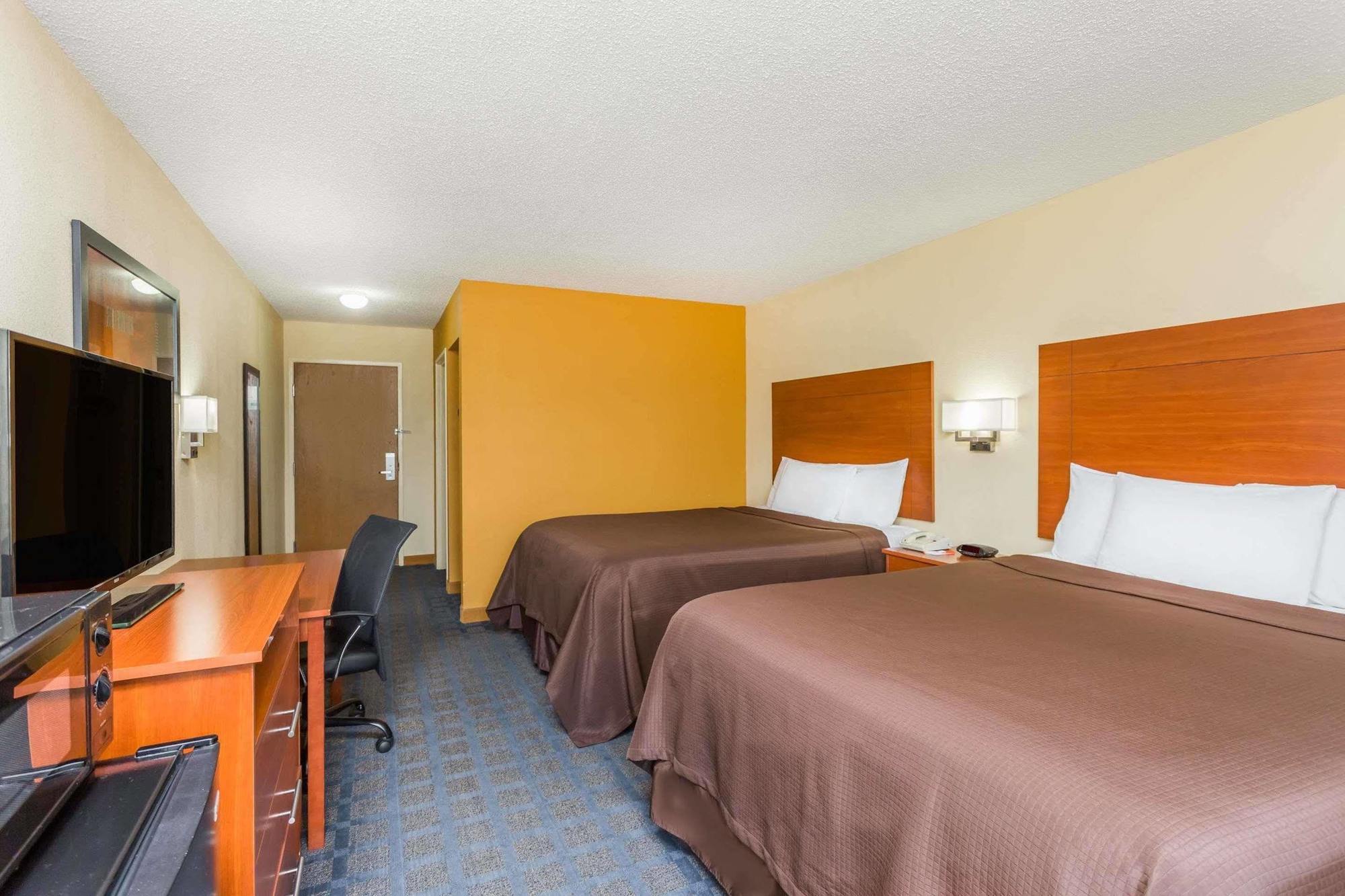 Howard Johnson By Wyndham Spartanburg Expo Center Экстерьер фото